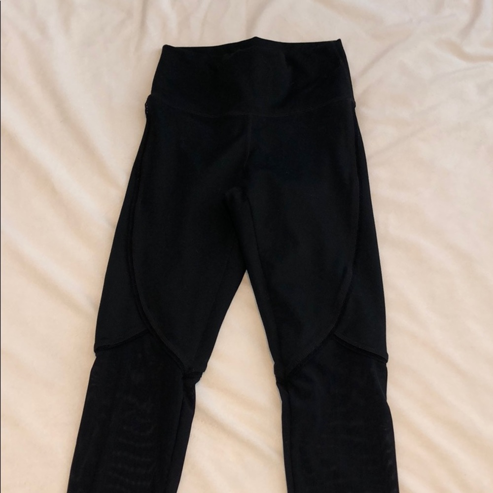 Fabletics leggings - Picture 2 of 3